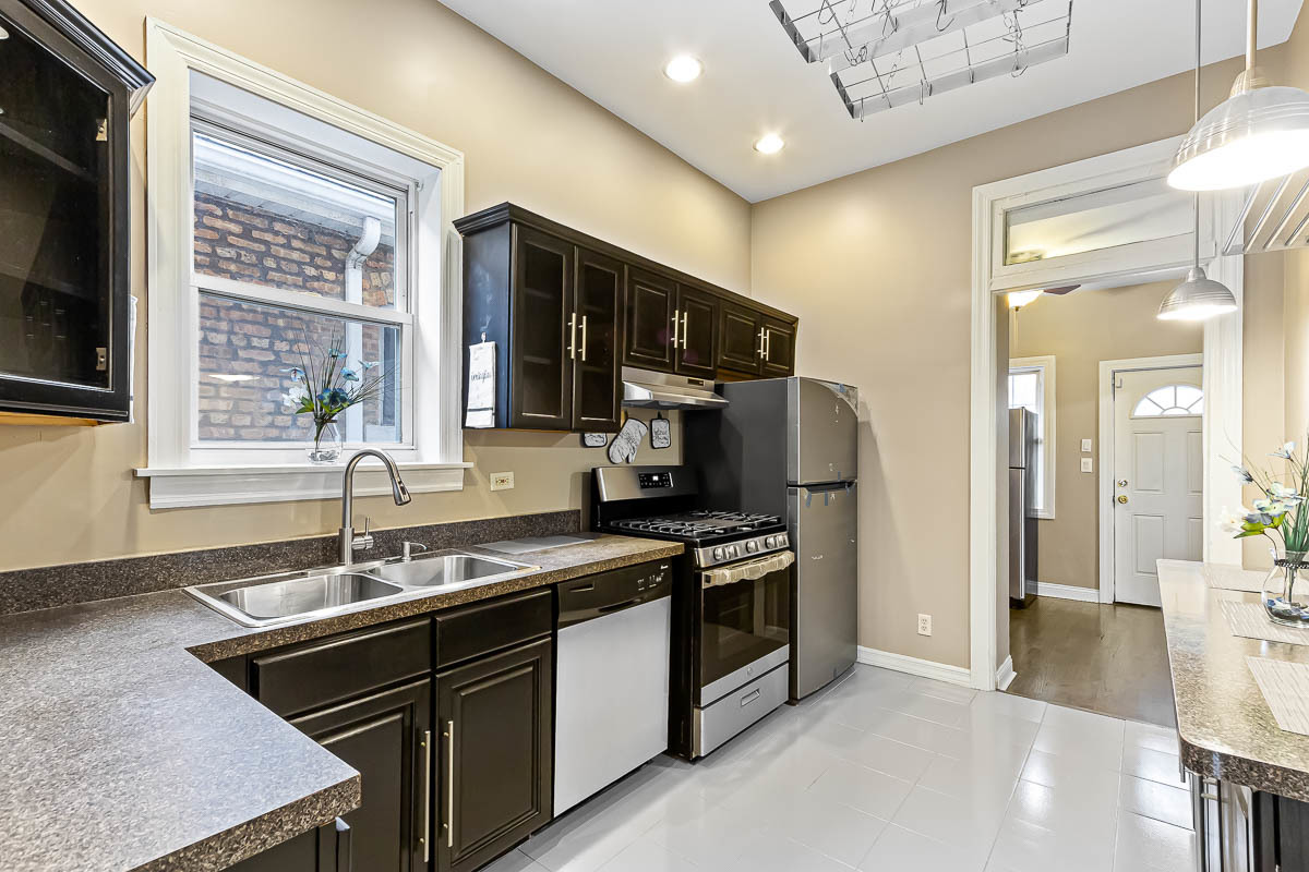 6836 S Michigan Avenue Property Photo 10