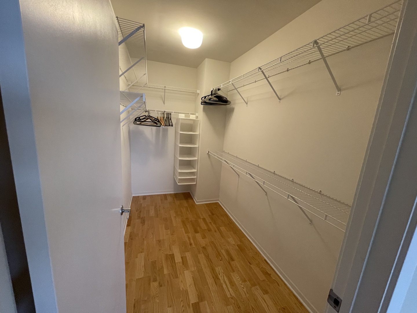 807 Davis Street 1410 Property Photo 13
