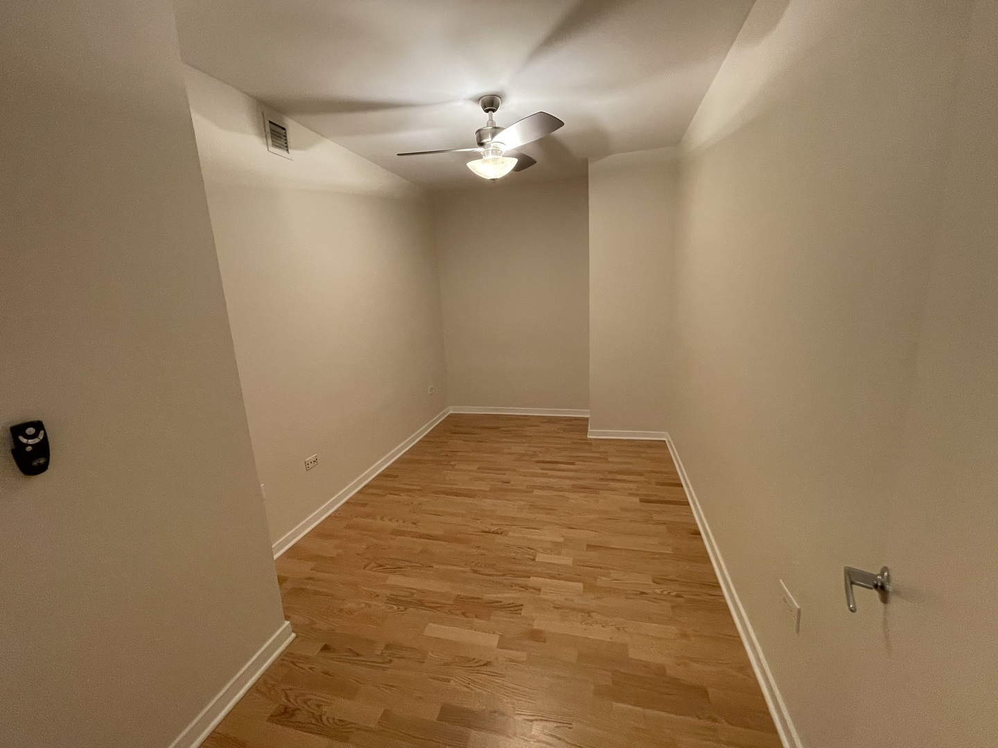 807 Davis Street 1410 Property Photo 15