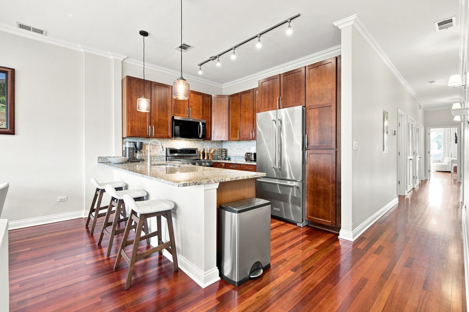 1925 W Irving Park Road 3 Property Photo 11