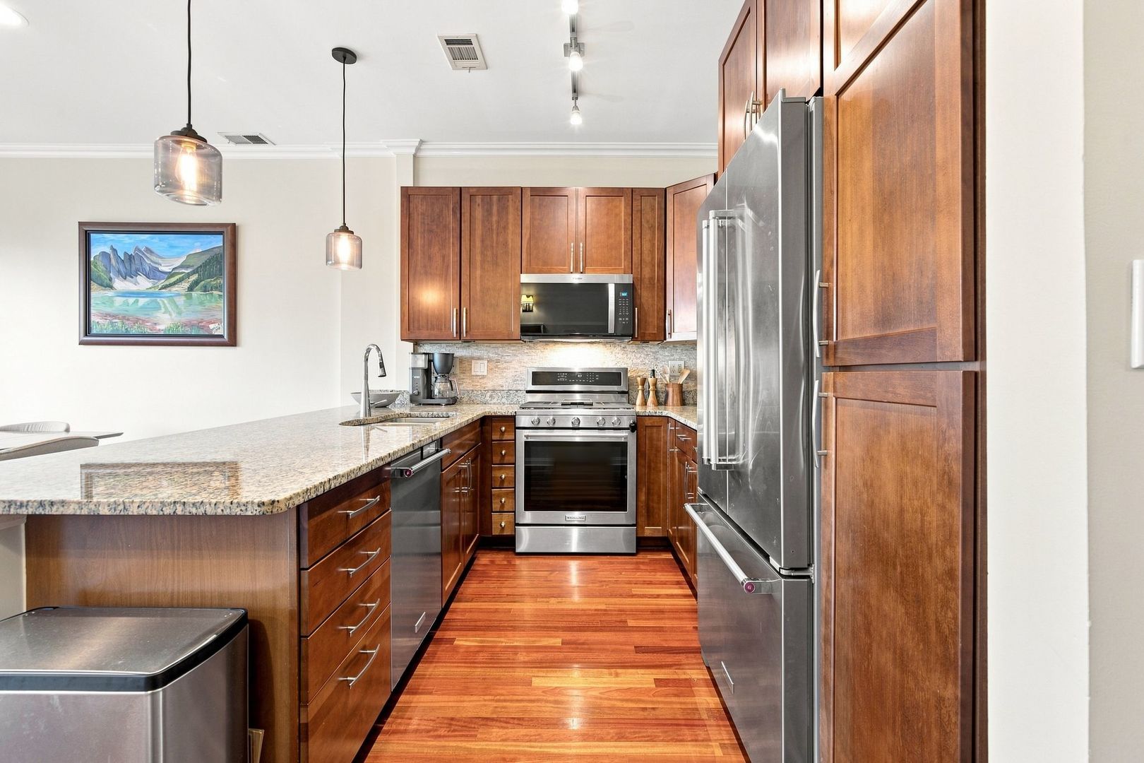 1925 W Irving Park Road 3 Property Photo 12