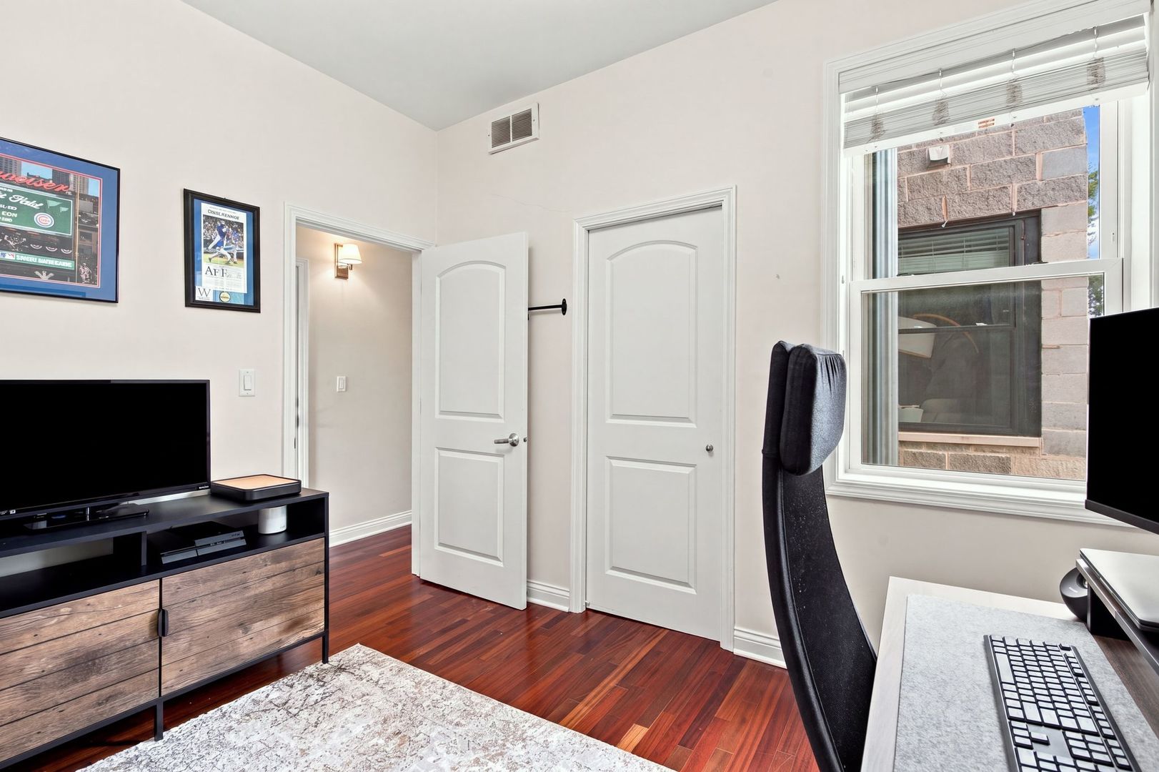 1925 W Irving Park Road 3 Property Photo 19