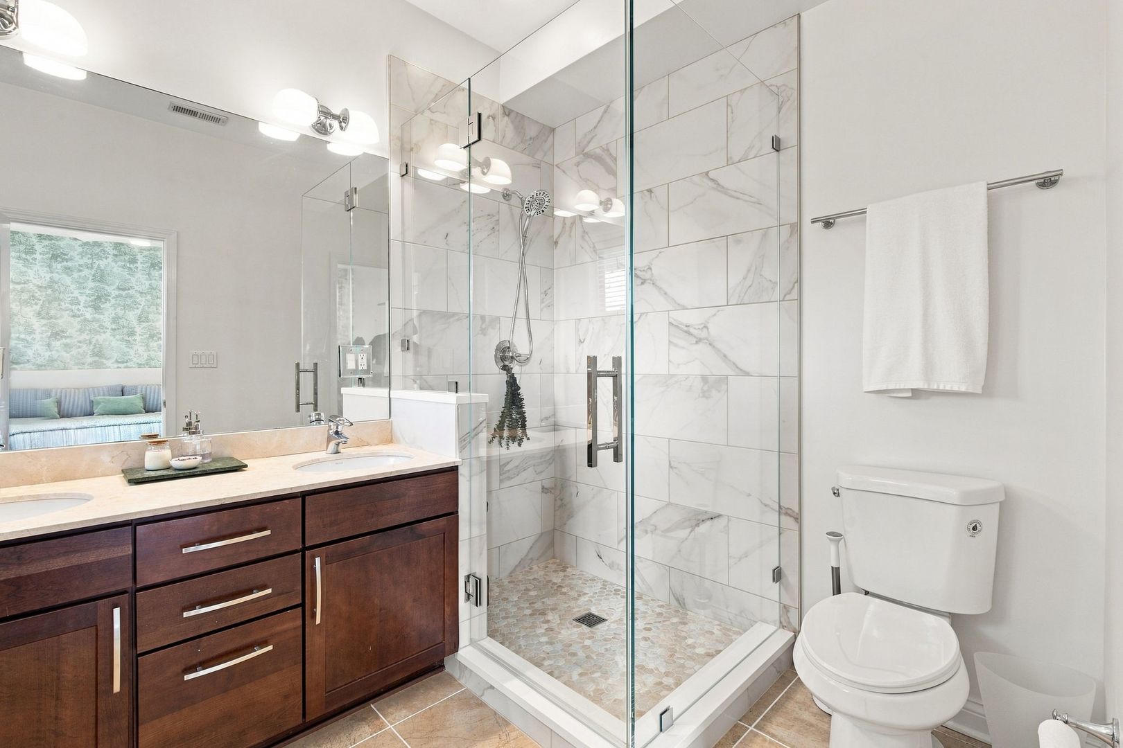 1925 W Irving Park Road 3 Property Photo 28