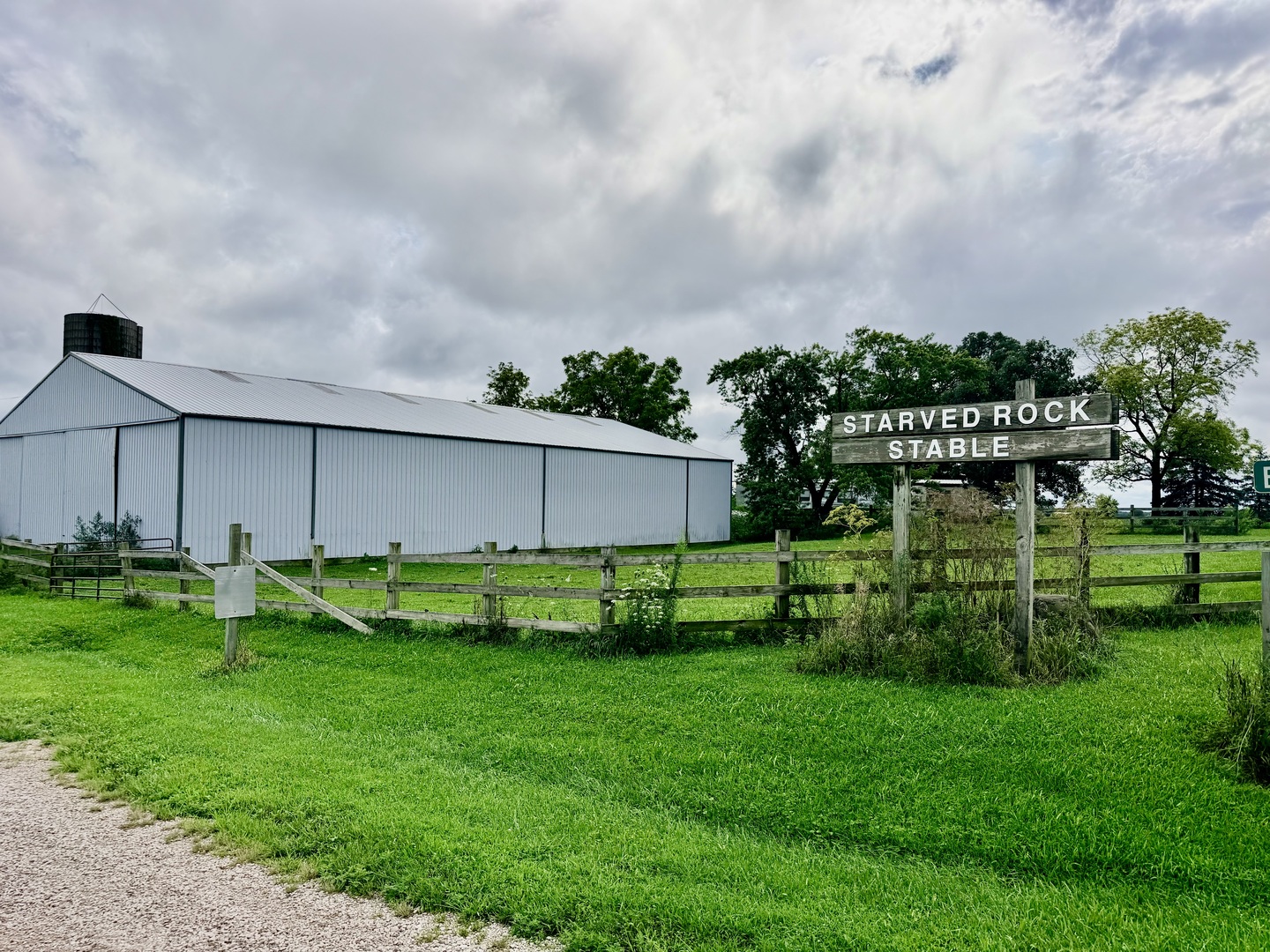 1146 N 2150th Road Property Photo 2