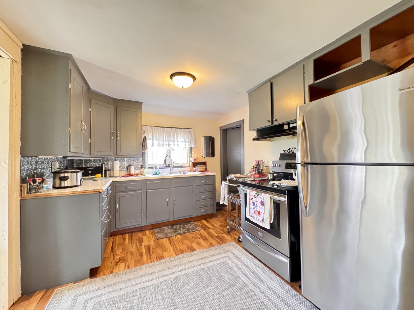 1285 Hickory Street Property Photo 4