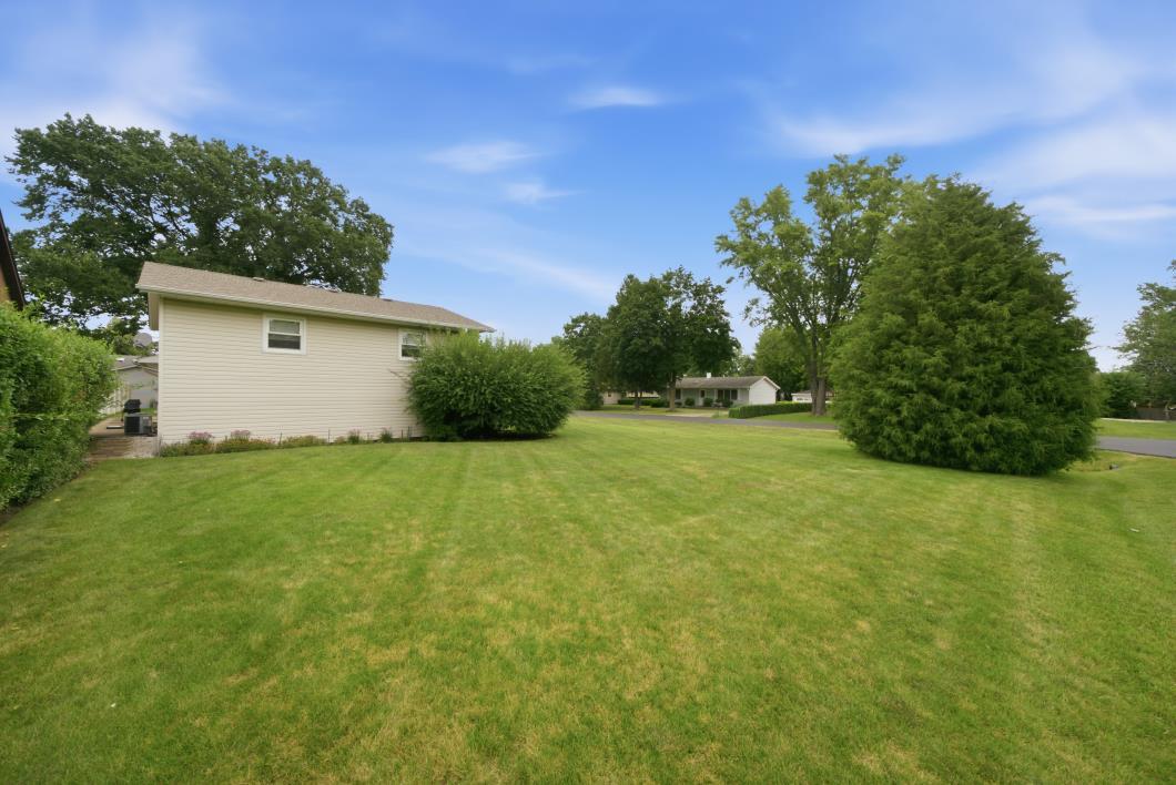 20650 N Florence Avenue Property Photo 6