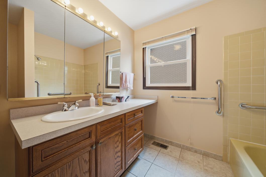 20650 N Florence Avenue Property Photo 25