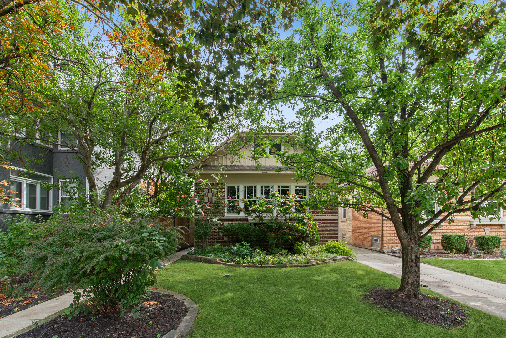 4053 N Lowell Avenue Property Photo 1
