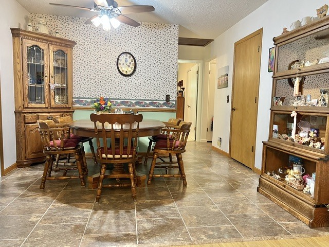 356 W Meadow Lane Property Photo 5