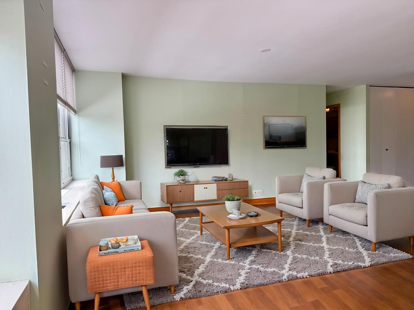 655 W Irving Park Road 1115 Property Photo 8