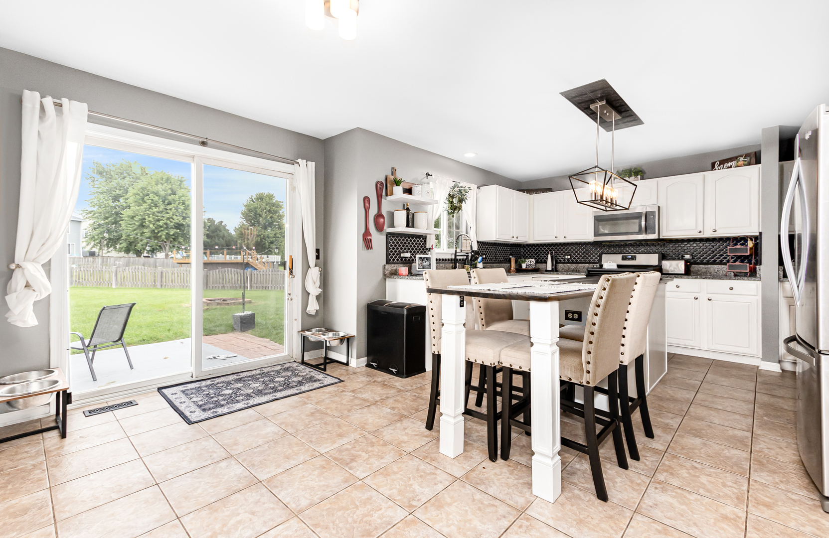 1308 Burns Court Property Photo 6