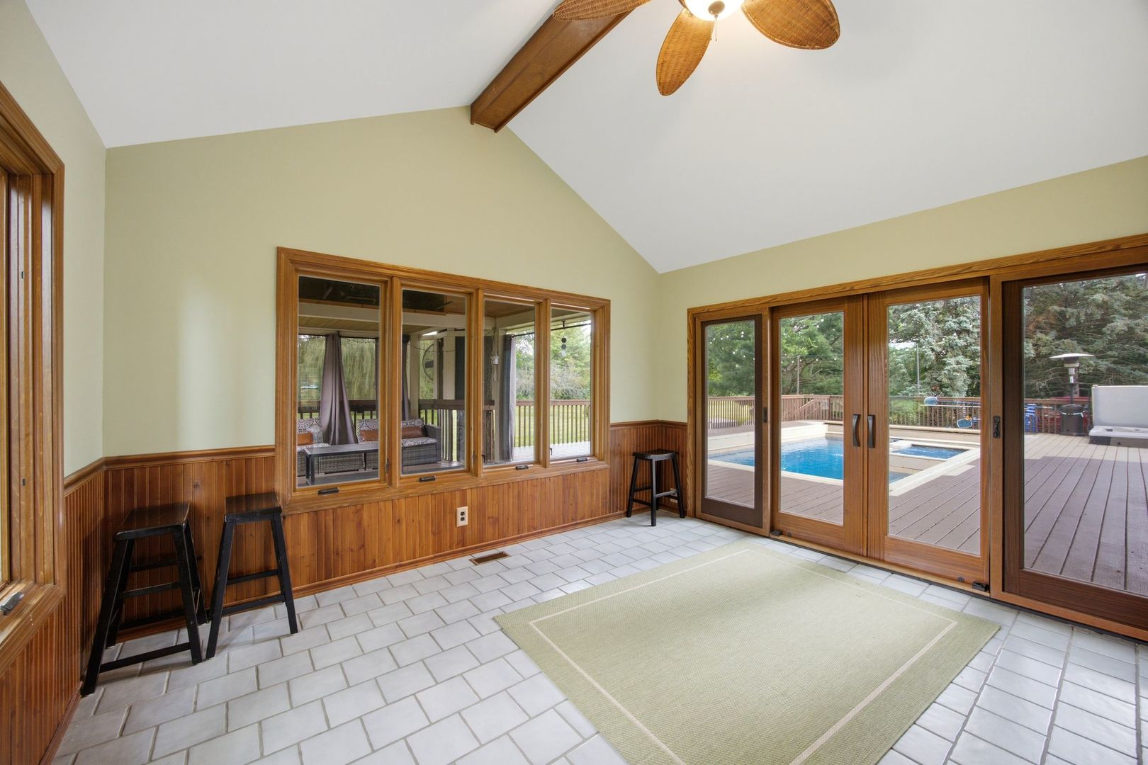 7n660 Cloverfield Circle Property Photo 27