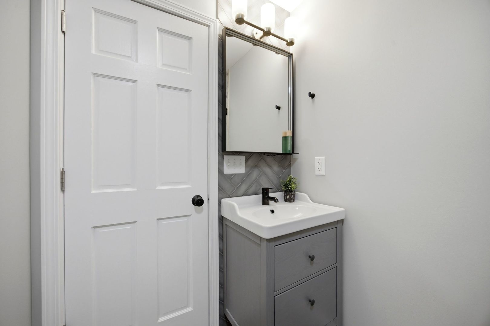 7n660 Cloverfield Circle Property Photo 47