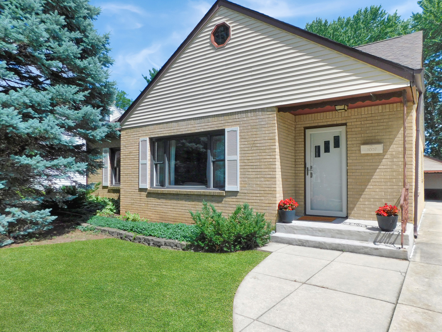 1007 Luther Avenue Property Photo 3