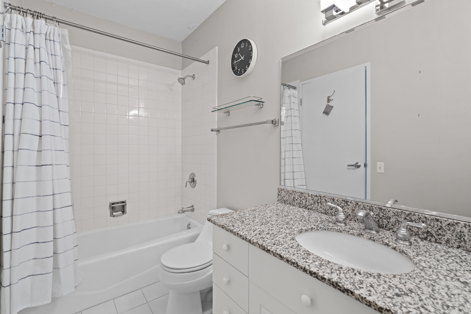 512 N Mcclurg Court 607 Property Photo 29