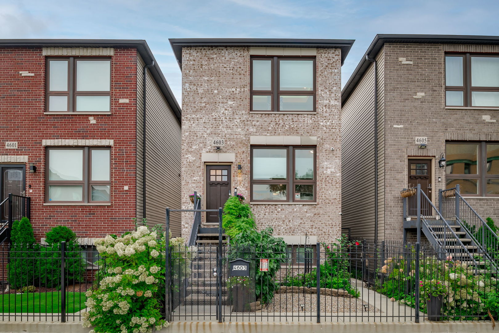 4603 S Calumet Avenue Property Photo 43