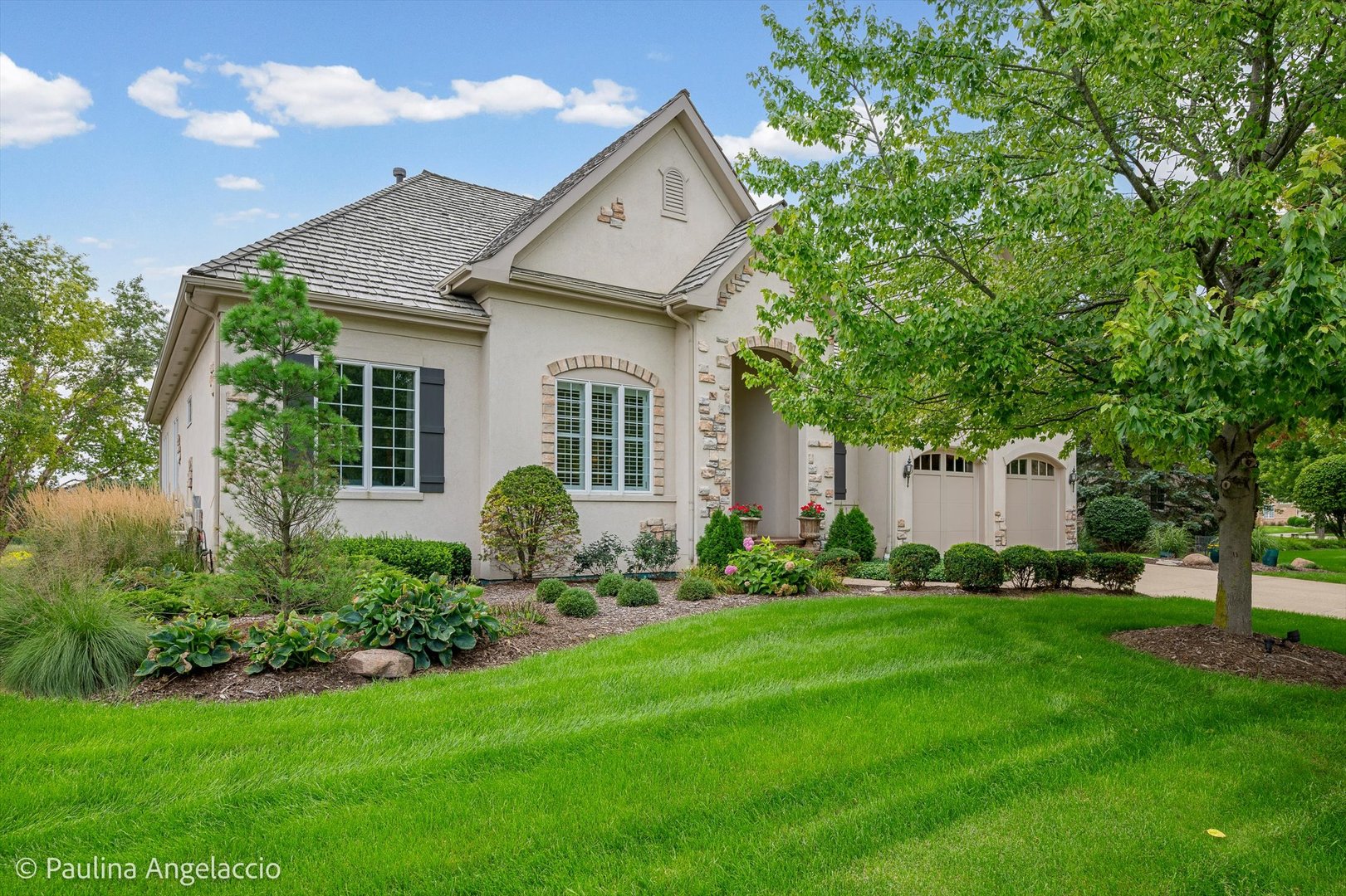 1013 Ridgeview Drive Property Photo 1