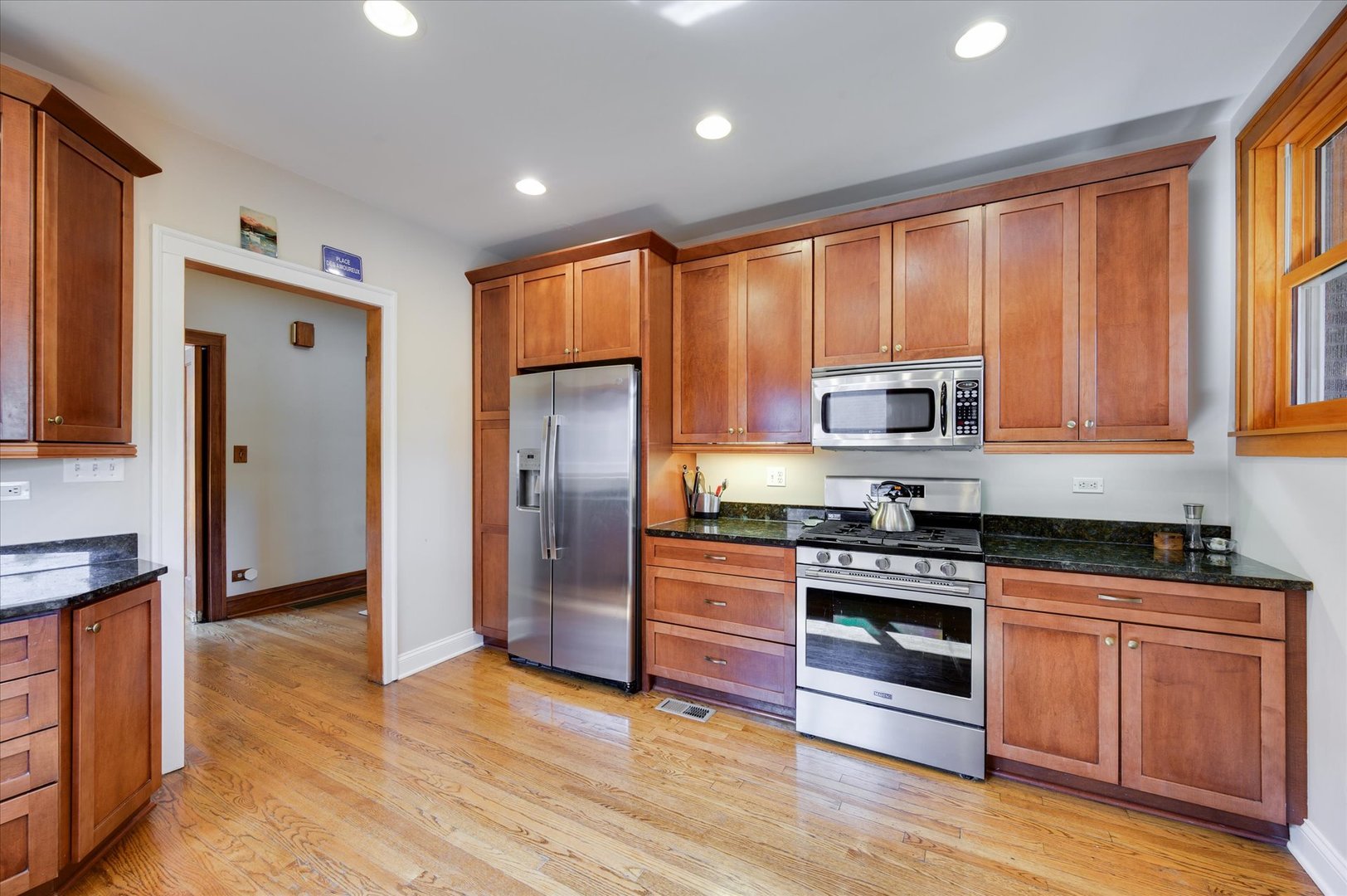 460 Lenox Street Property Photo 12