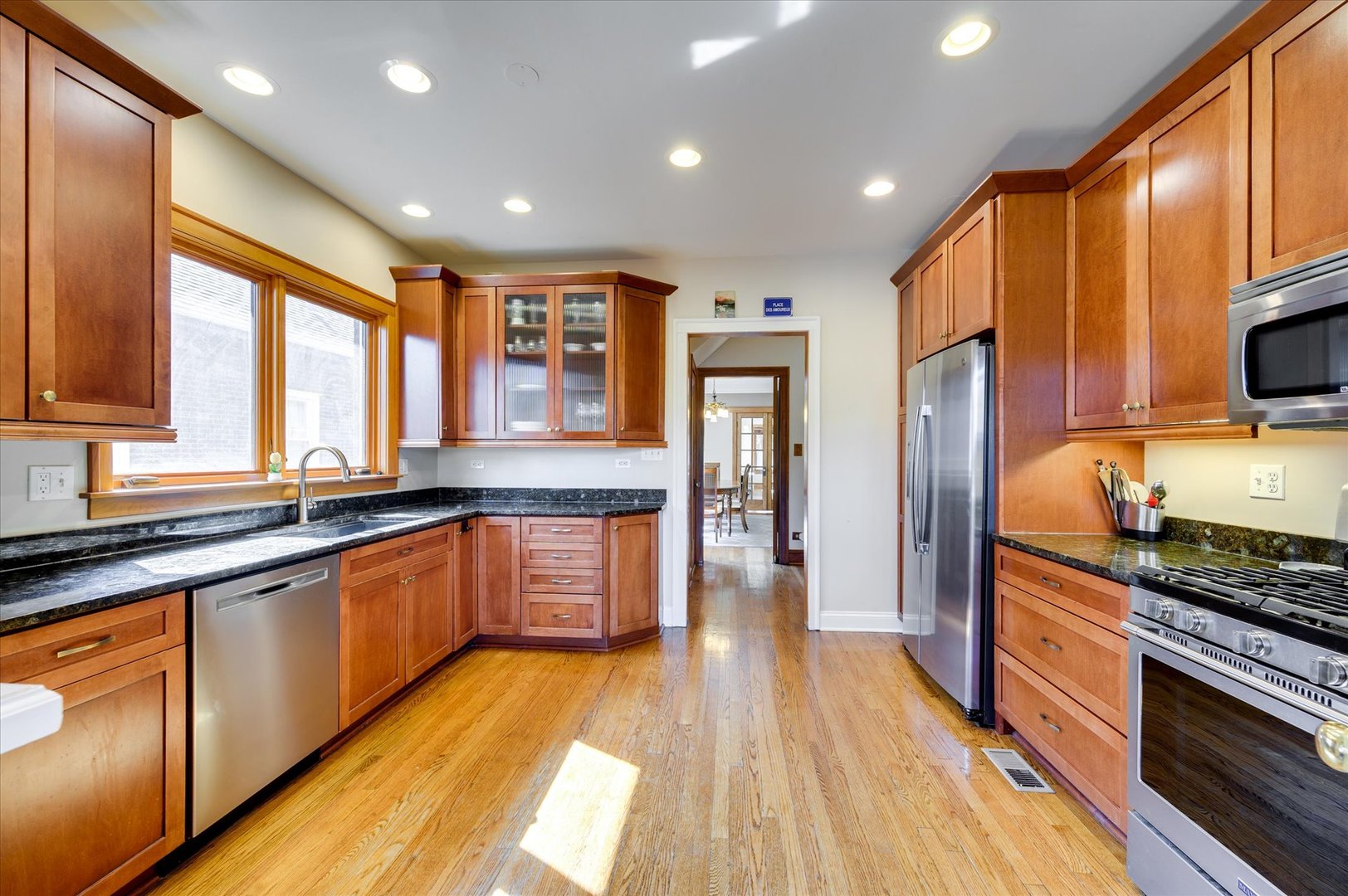 460 Lenox Street Property Photo 14
