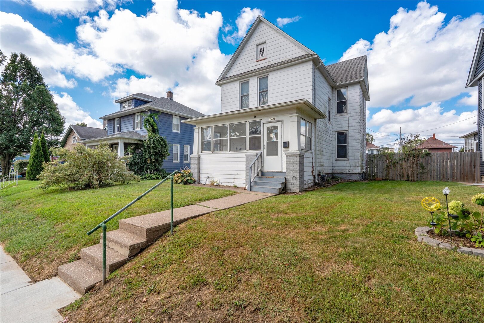 1435 10th Street Property Photo 2
