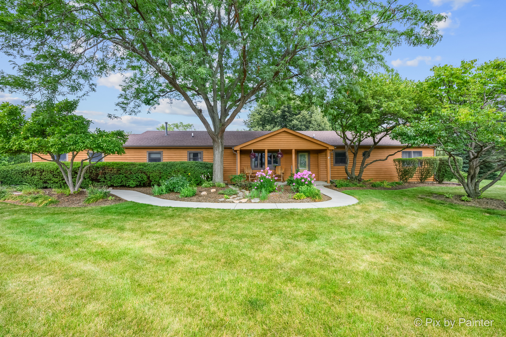 2116 N Pebble Drive Property Photo 2