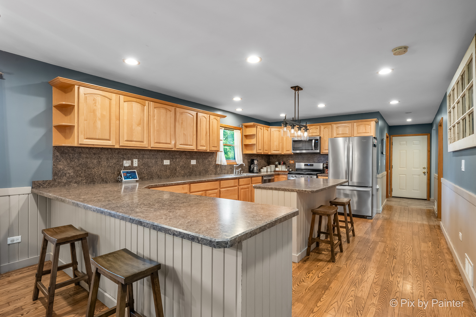 2116 N Pebble Drive Property Photo 9