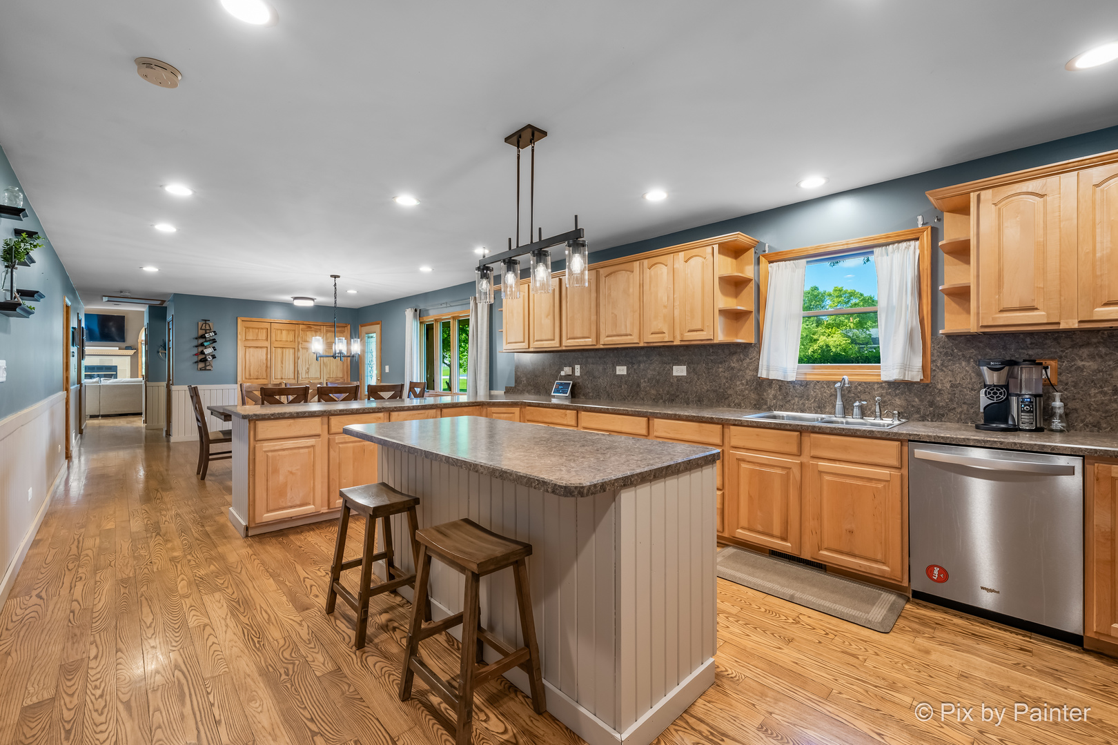 2116 N Pebble Drive Property Photo 10