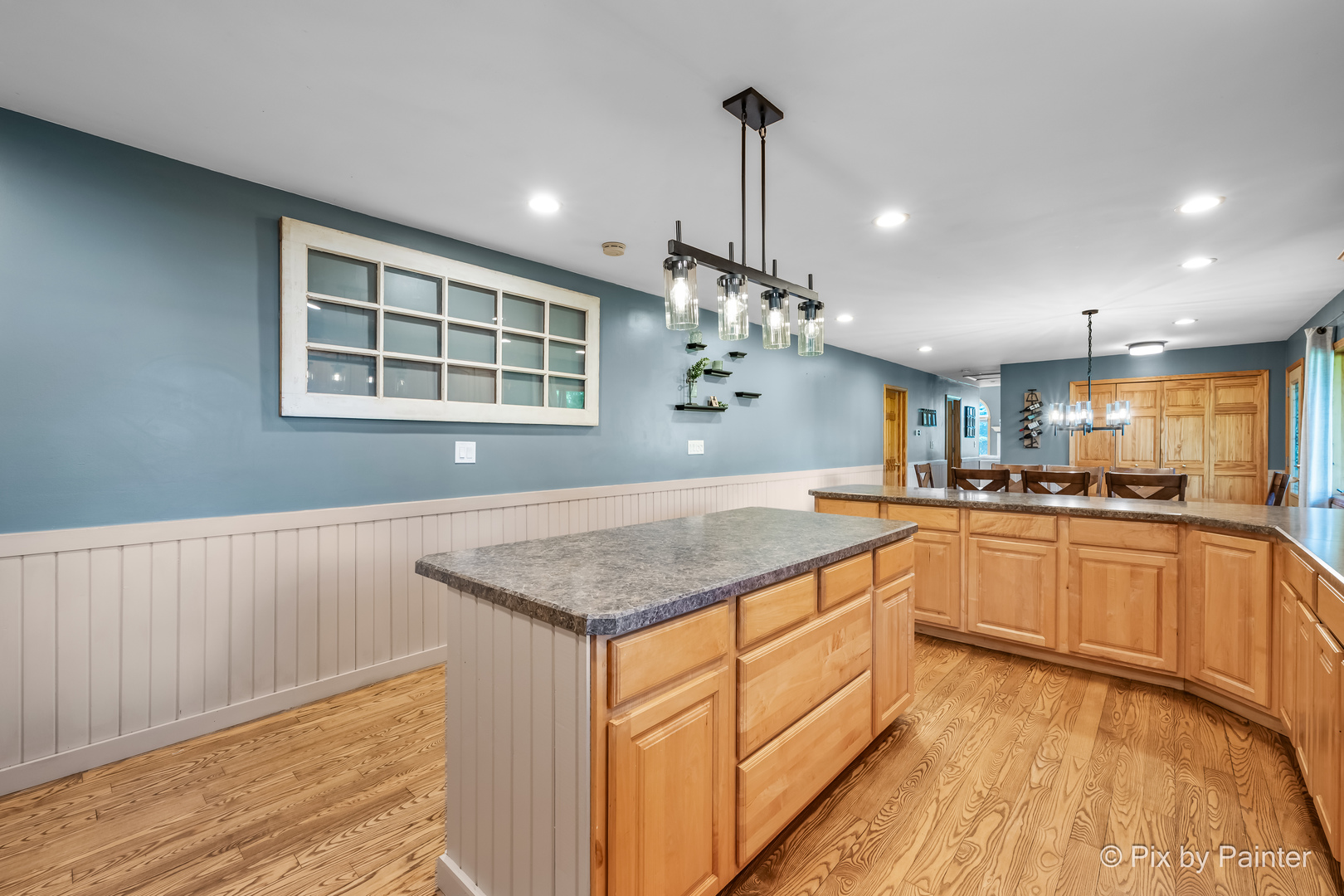 2116 N Pebble Drive Property Photo 11