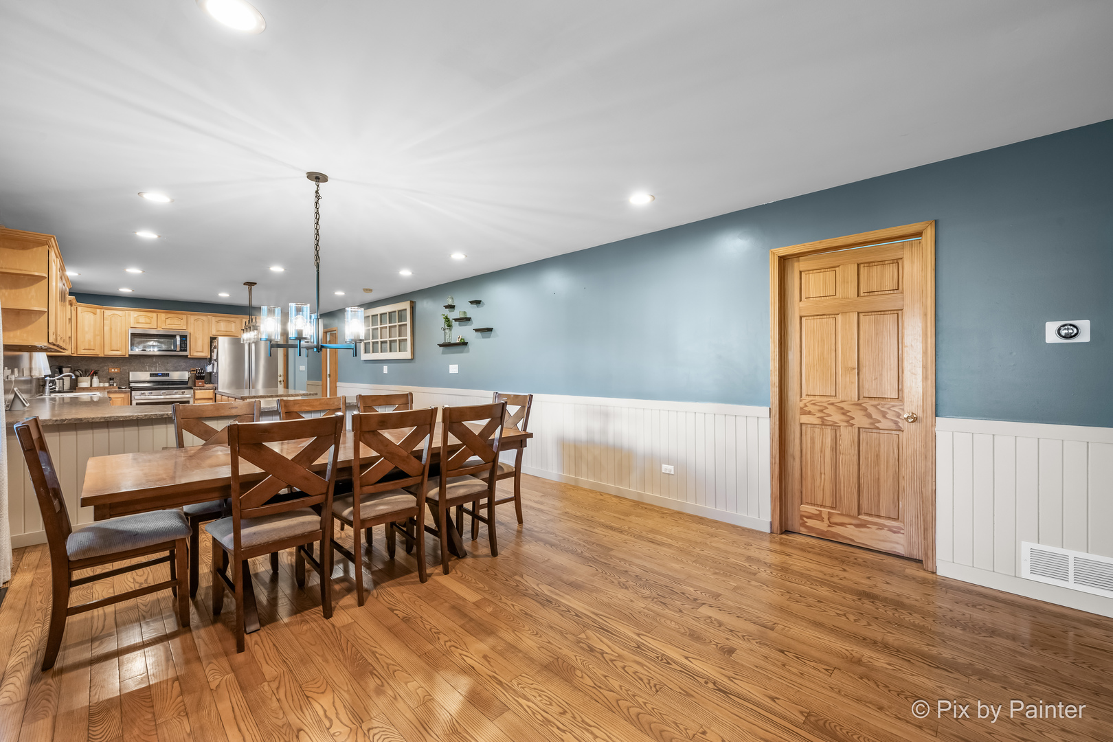 2116 N Pebble Drive Property Photo 12