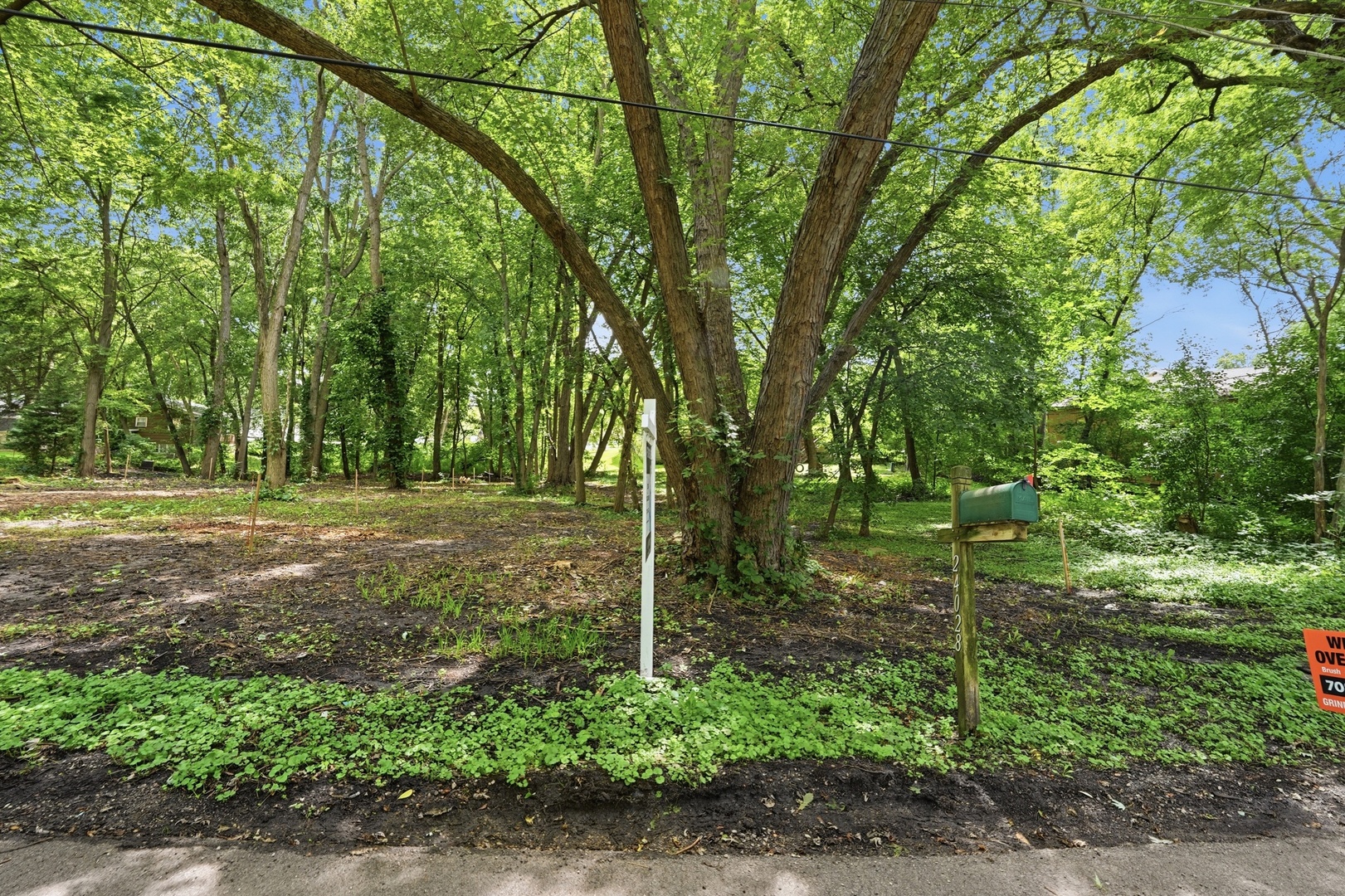 24005 N Valley Road Property Photo 10
