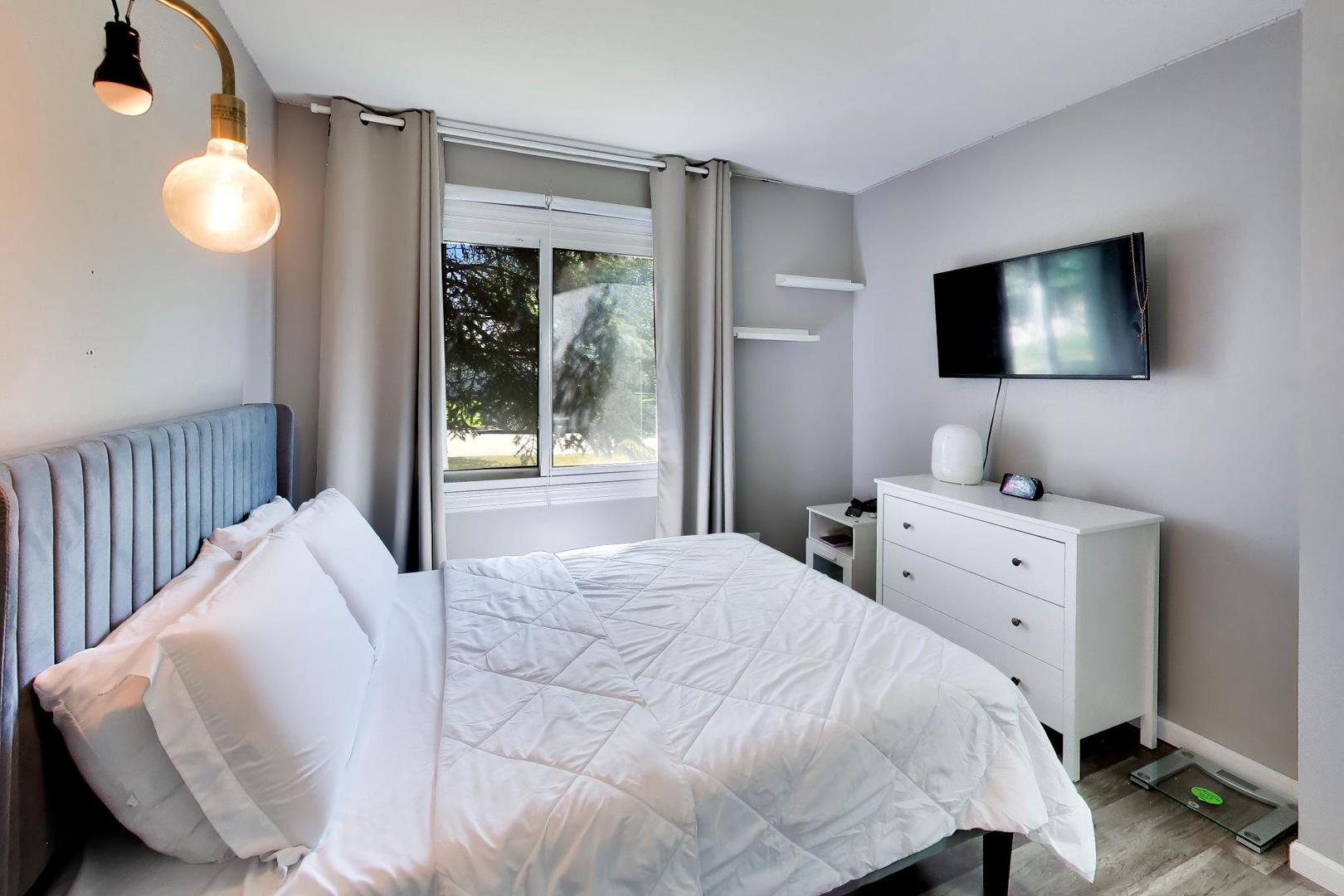 5308 Cinema E Drive Property Photo 15