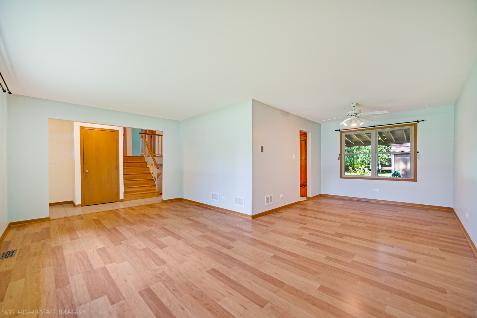 3900 W 155th Street Property Photo 3