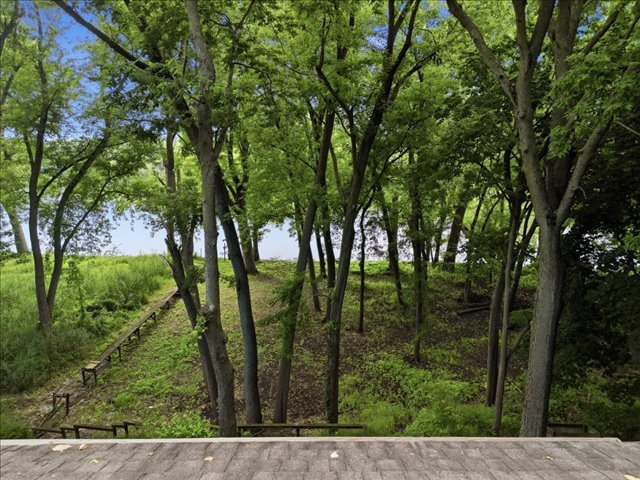 1024 Eustace Property Photo 3