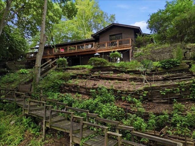 1024 Eustace Property Photo 5