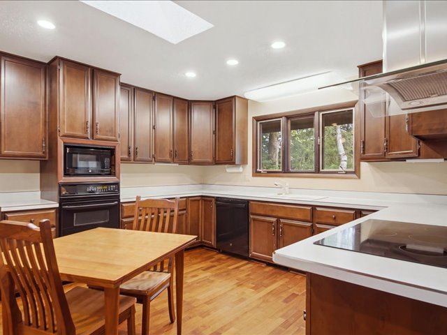 1024 Eustace Property Photo 16