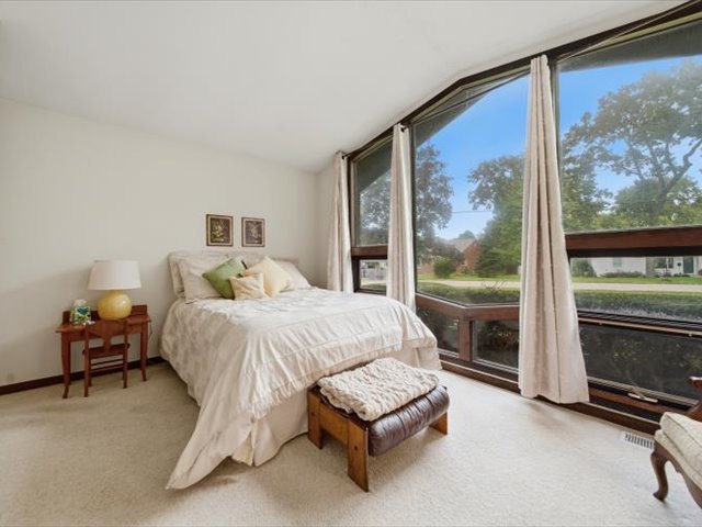 1024 Eustace Property Photo 25