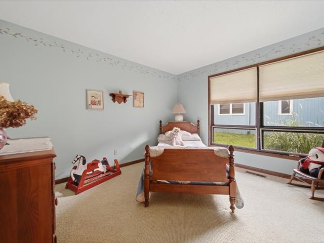 1024 Eustace Property Photo 26