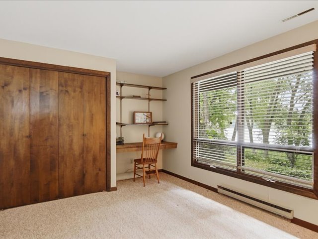 1024 Eustace Property Photo 30