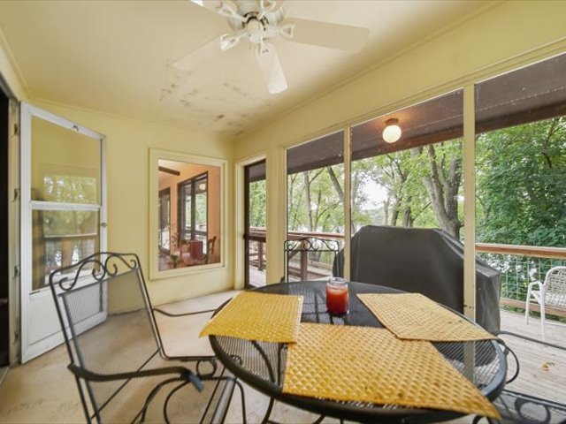 1024 Eustace Property Photo 32