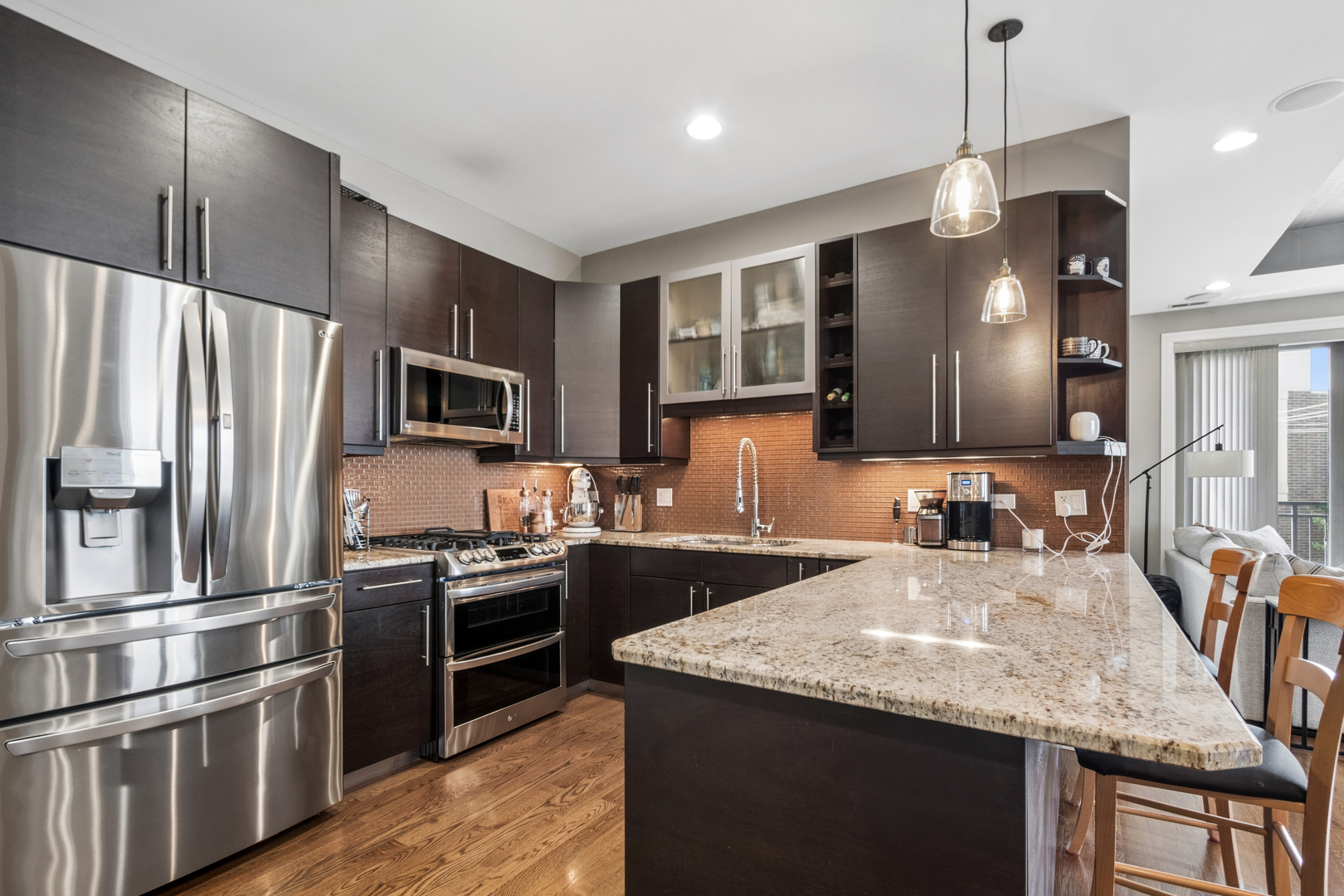 1937 W Diversey Parkway 3d Property Photo 5