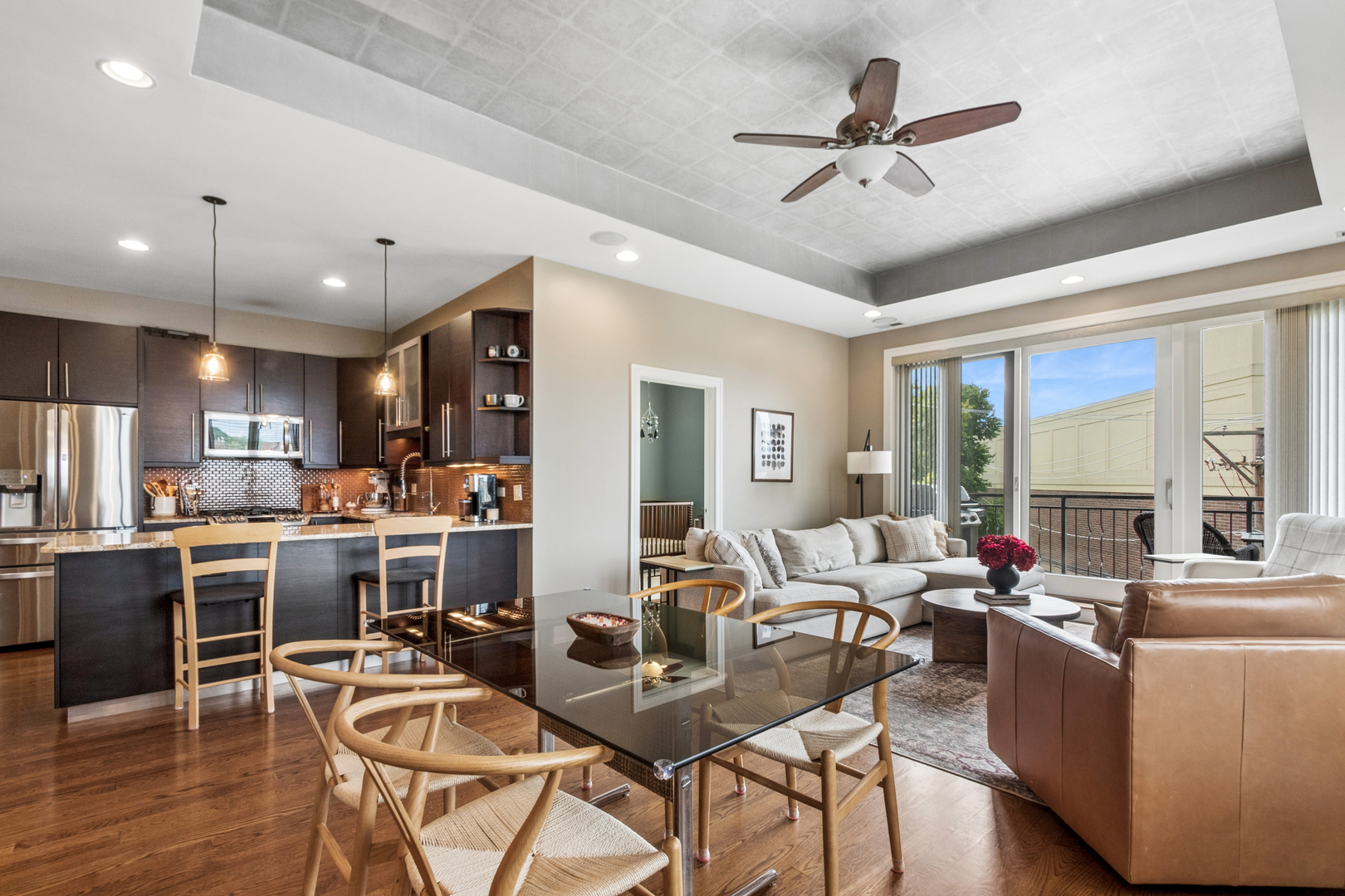 1937 W Diversey Parkway 3d Property Photo 7