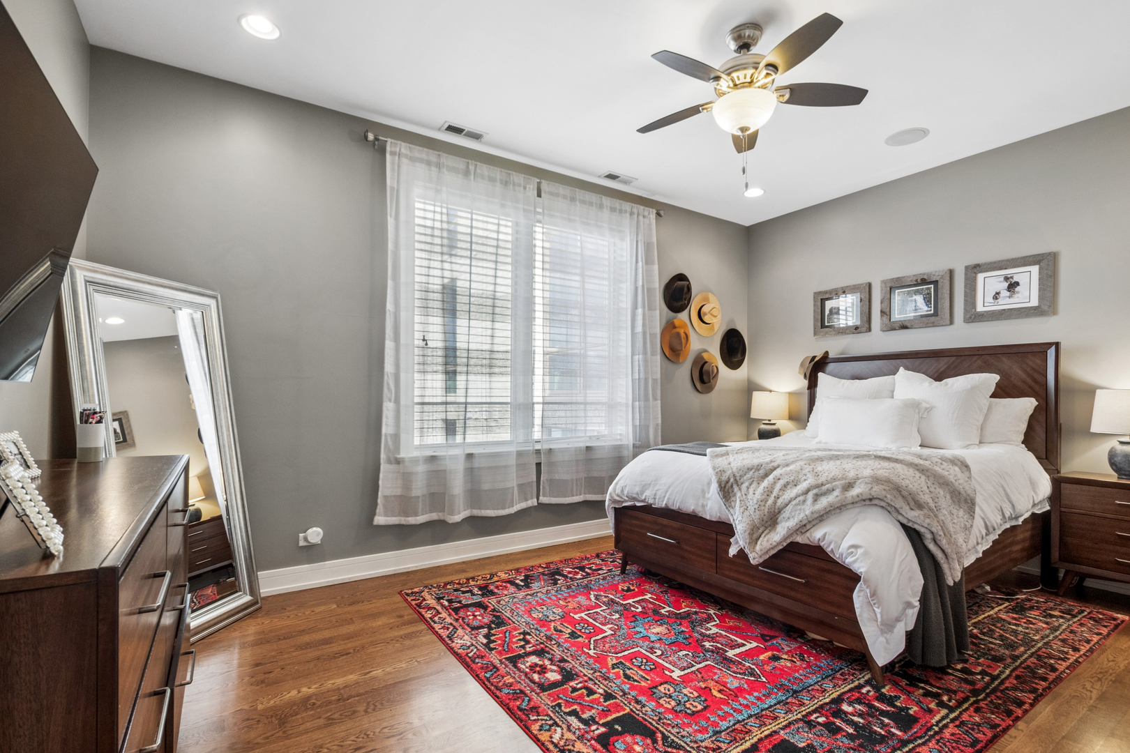 1937 W Diversey Parkway 3d Property Photo 16