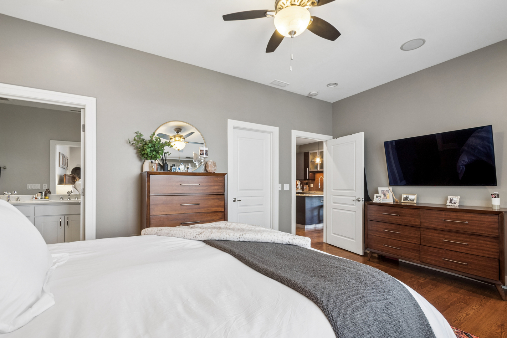 1937 W Diversey Parkway 3d Property Photo 17