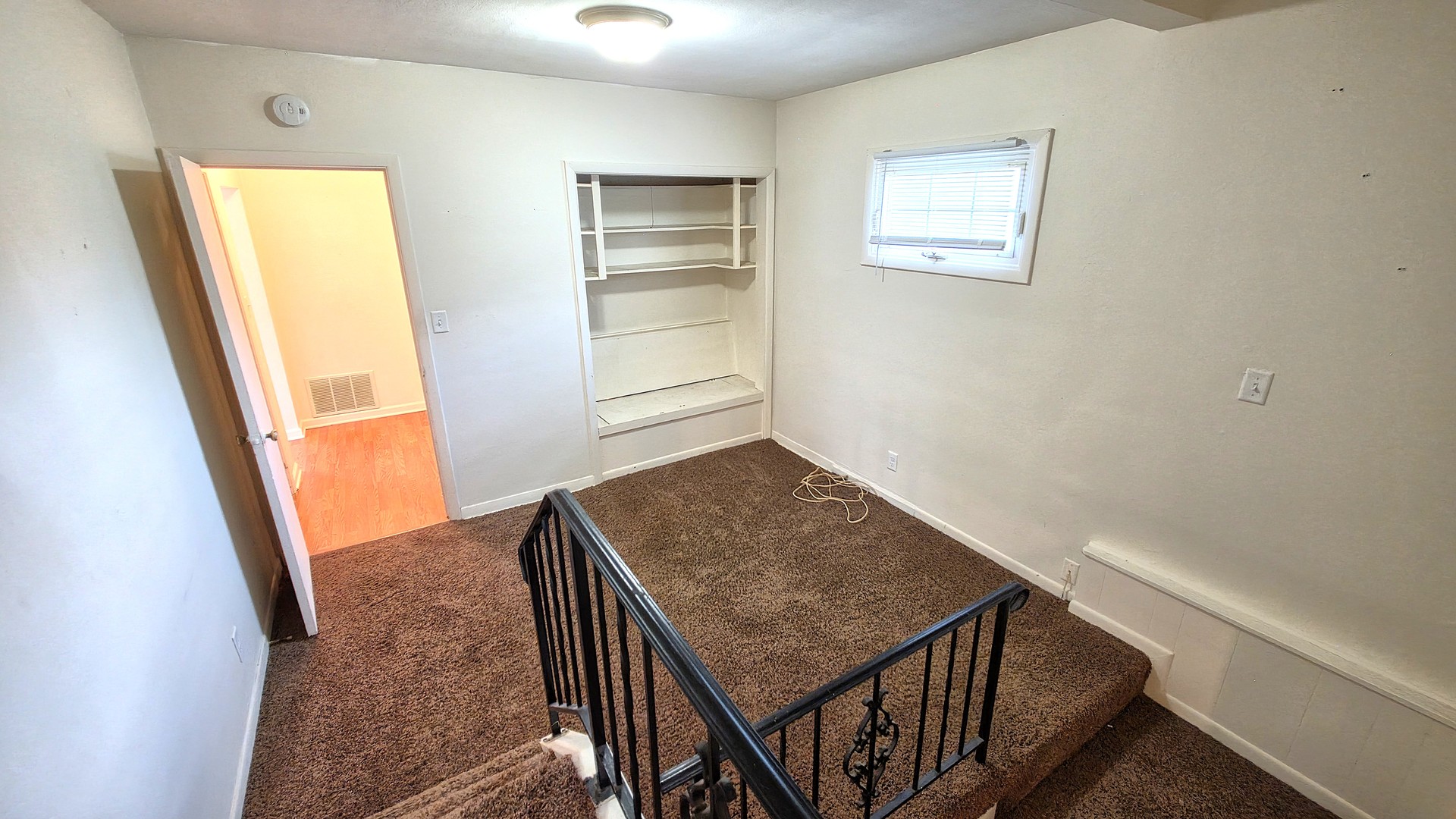 208 E 8th Avenue Property Photo 15