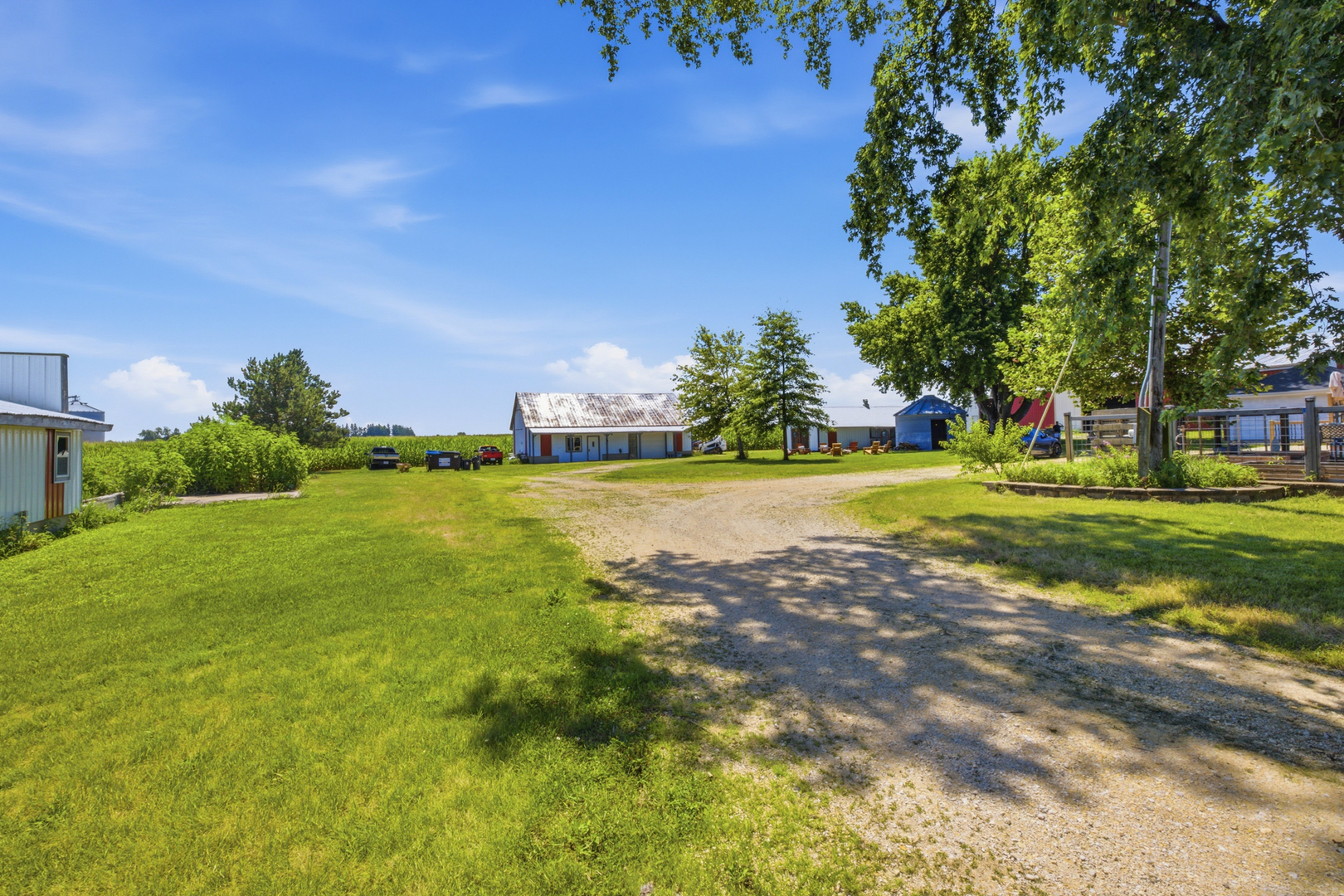 15825 E Lindenwood Road Property Photo 35