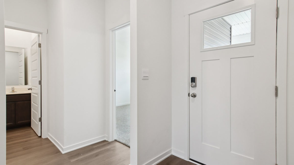 2572 Skye Drive Property Photo 4