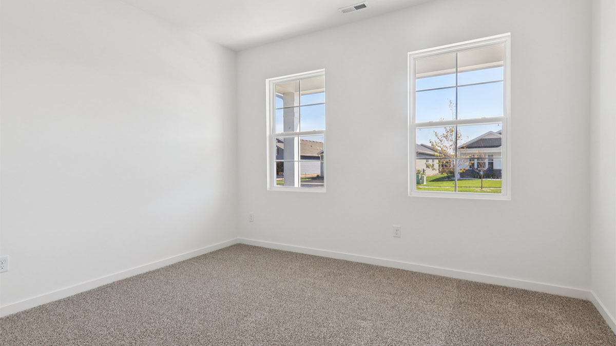 2572 Skye Drive Property Photo 5