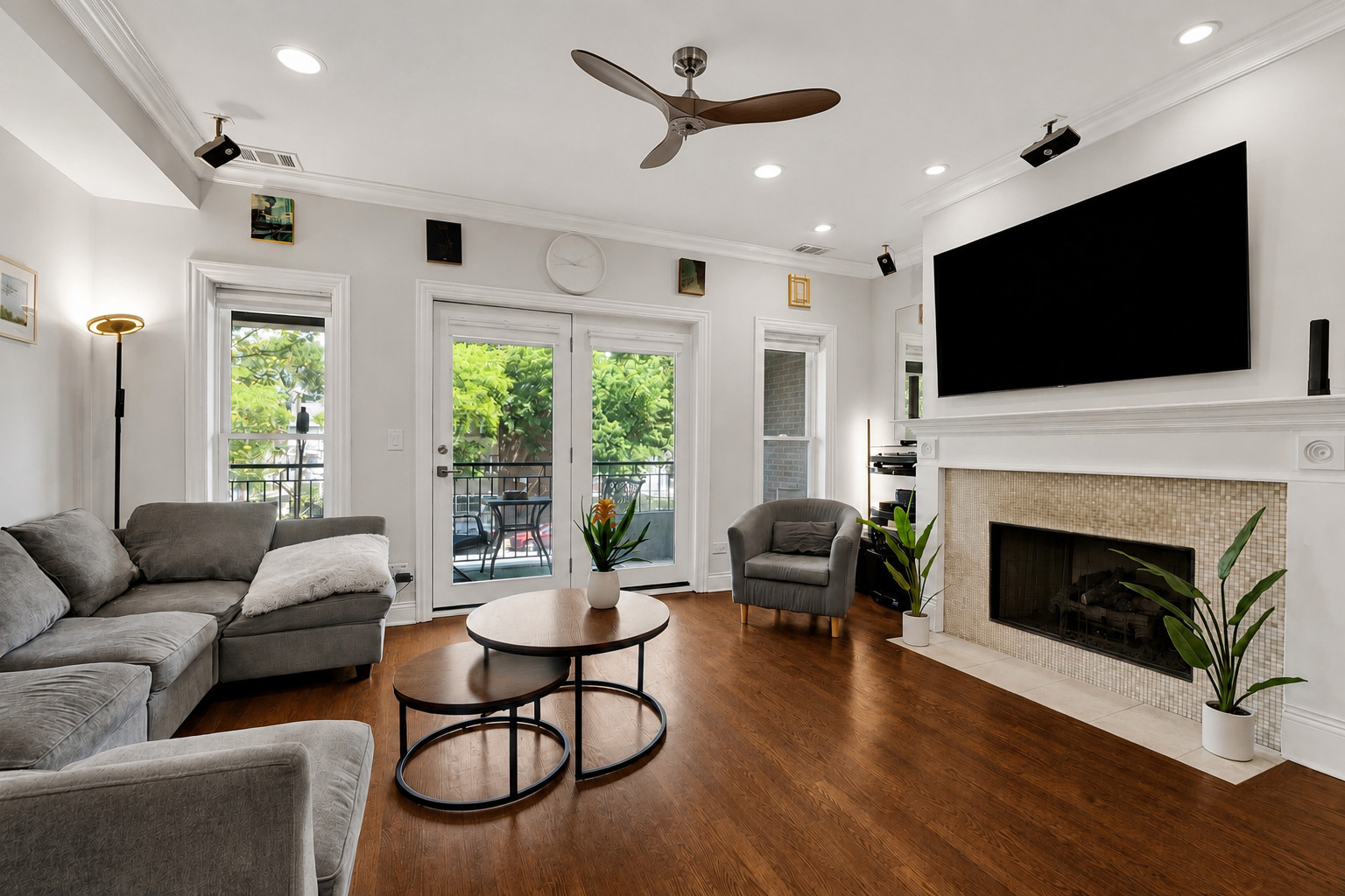 409 W North Avenue 2e Property Photo 2