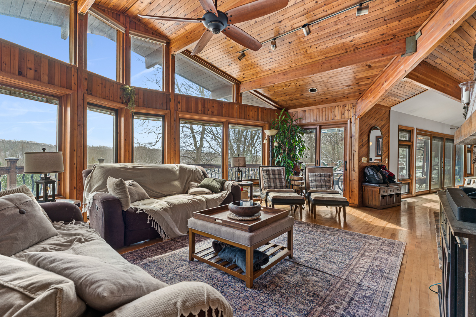 12300 River Road Property Photo 9