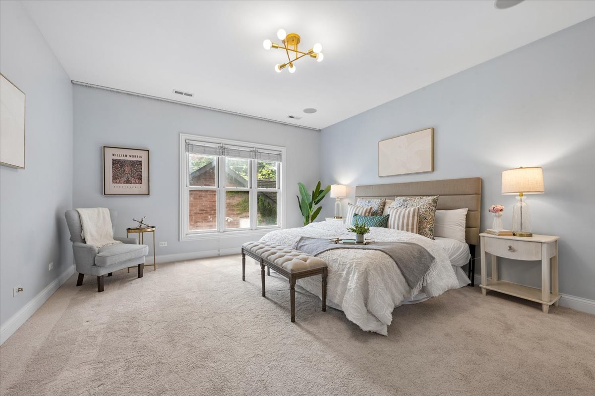 725 W Diversey Parkway 2w Property Photo 8